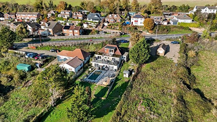 5 Bedroom Property For Sale In Sundridge Hill, Cuxton, ME2