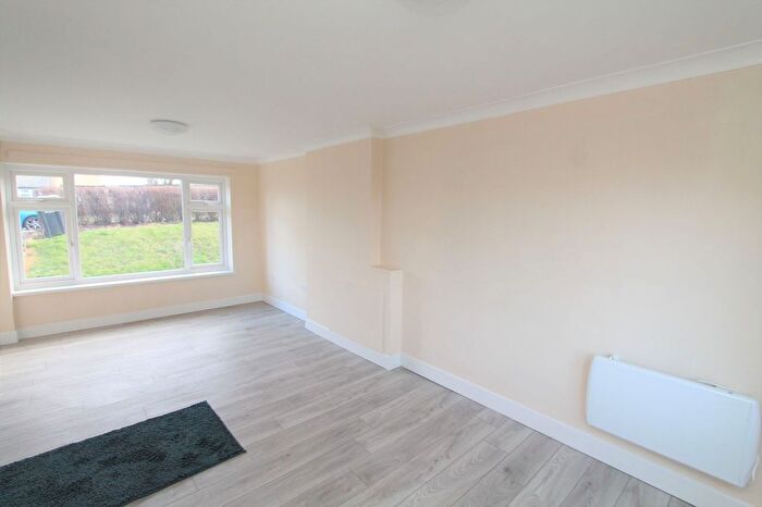 3 Bedroom Terraced House For Sale In Haseldine Meadows, Hatfield, AL10