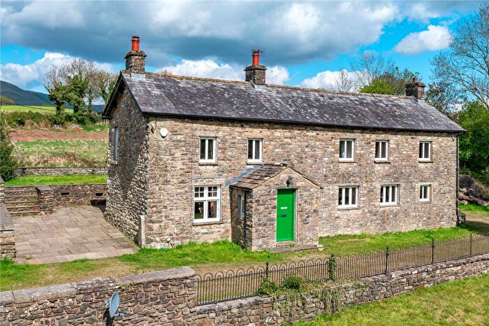 4 Bedroom Detached House For Sale In Millthrop, Sedbergh, Cumbria, LA10