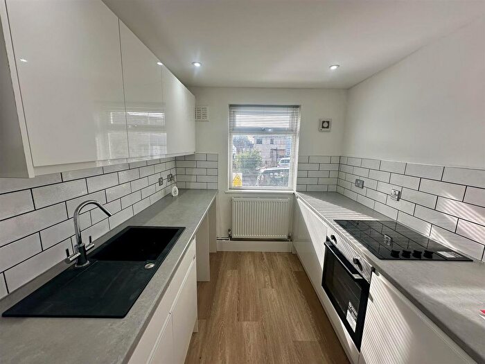 1 Bedroom Maisonette To Rent In Bourton Road, Tuffley, Gloucester, GL4