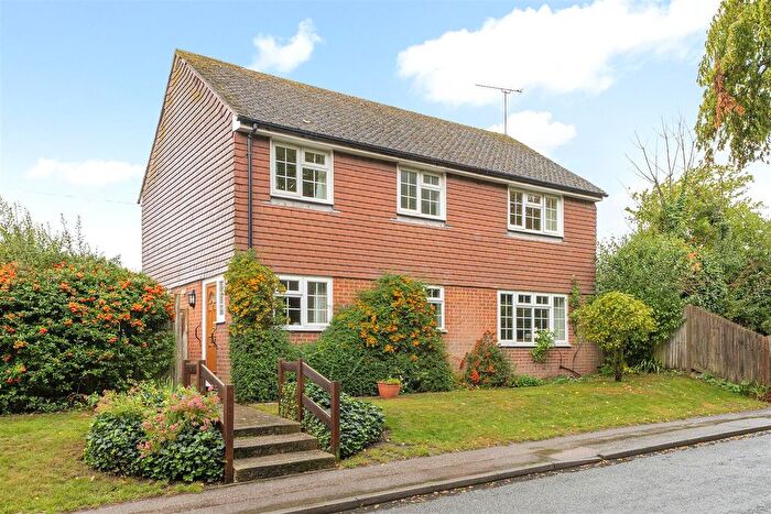 4 Bedroom Detached House For Sale In Jubilee Road, Littlebourne, Canterbury, CT3
