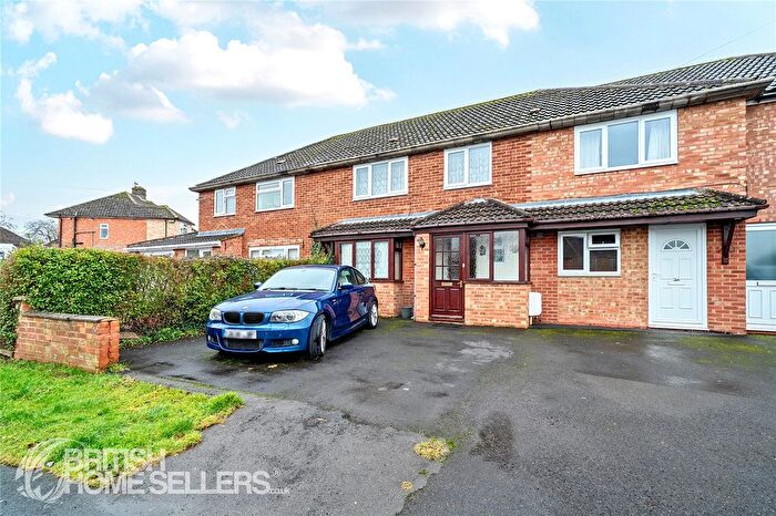 5 Bedroom Terraced House For Sale In Elm Grove, Kidlington, Oxfordshire, OX5