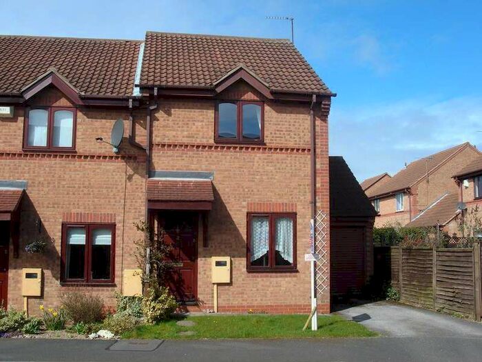 2 Bedroom Semi-Detached House To Rent In Hucklow Court, Oakwood, DE21