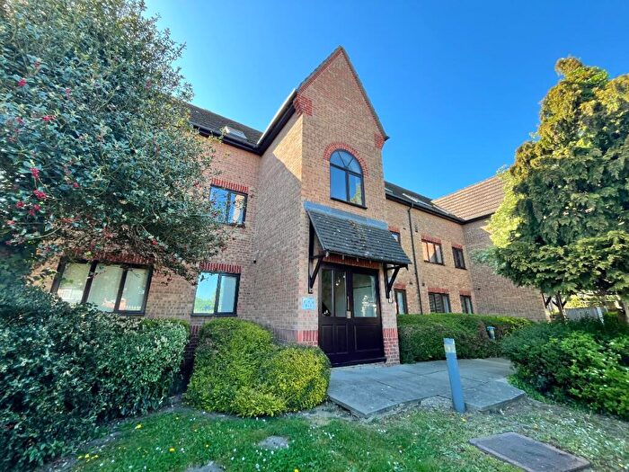 2 Bedroom Flat For Sale In Oakdene, Gubbins Lane, Harold Wood, Romford, RM3