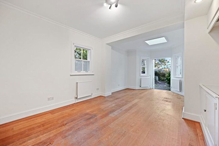 3 Bedroom Property To Rent In St. Quintin Avenue, London, W10