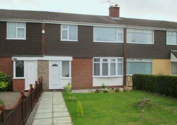 3 Bedroom House To Rent In Mardale Lawn, L27