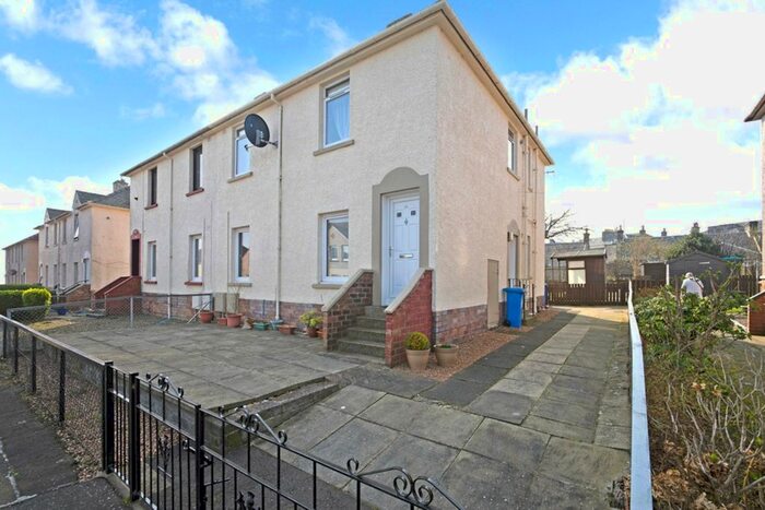 2 Bedroom Flat For Sale In Cook Street, Kirkcaldy, KY1