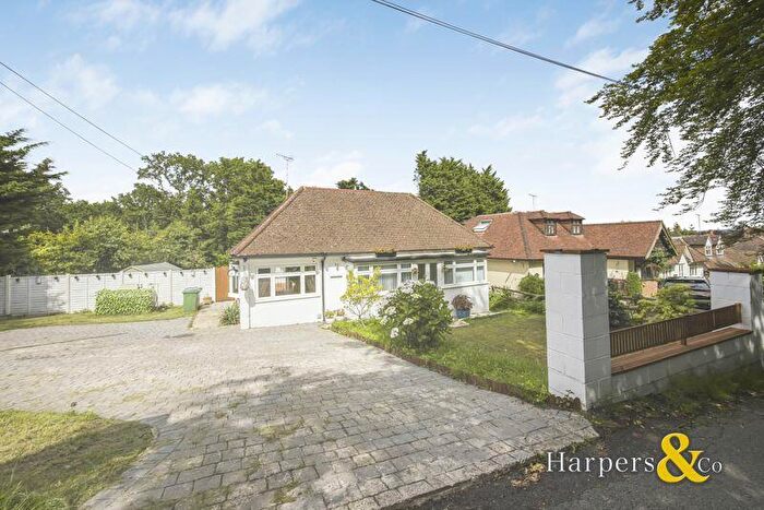 4 Bedroom Detached House For Sale In Rock Hill, Orpington, BR6