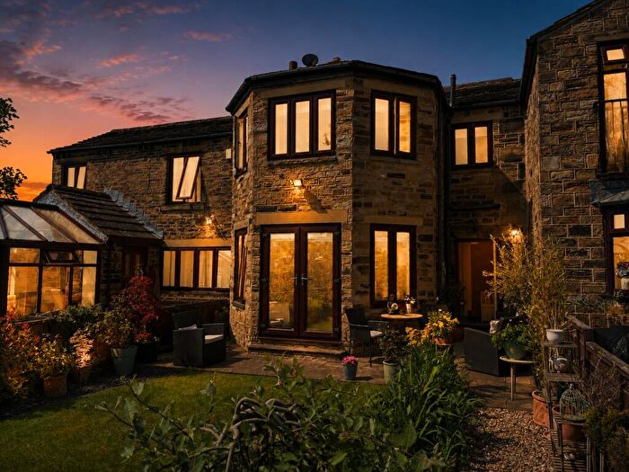 2 Bedroom Terraced House For Sale In Drub Lane, Drub, Cleckheaton, BD19
