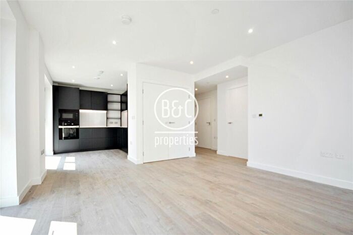 1 Bedroom Apartment To Rent In Hawker House, Woodberry Down, Anax Street, London, N4