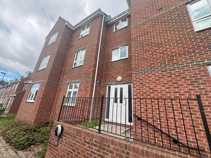 2 Bedroom Flat To Rent In Dowding Lane, Newcastle Upon Tyne, NE3
