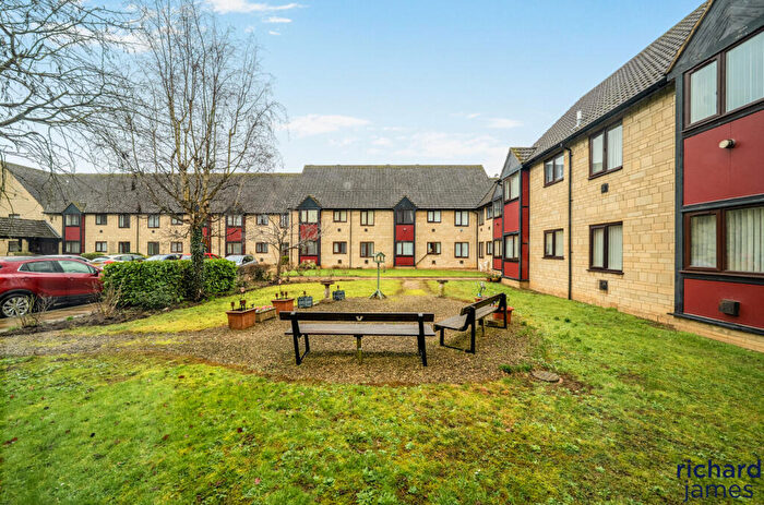 1 Bedroom Flat For Sale In Church Farm, Church Street, Stratton, SN3