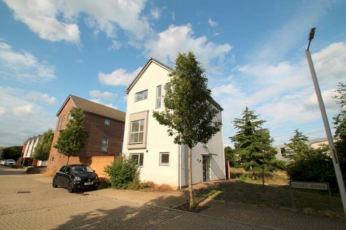 5 Bedroom Detached House To Rent In Stones Avenue, Dartford, DA1