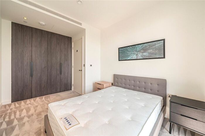 2 Bedroom Apartment To Rent In Wards Place, London, E14