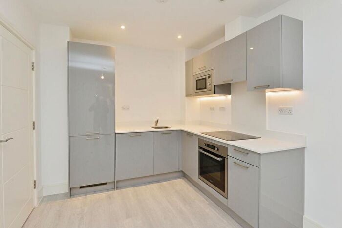1 Bedroom Apartment To Rent In Avebury Boulevard, Milton Keynes, MK9
