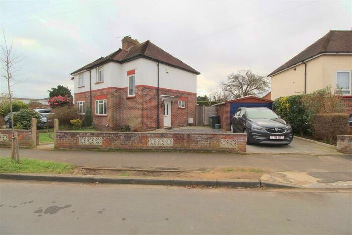 3 Bedroom Semi-Detached House To Rent In Eden Grove Road, Byfleet, KT14