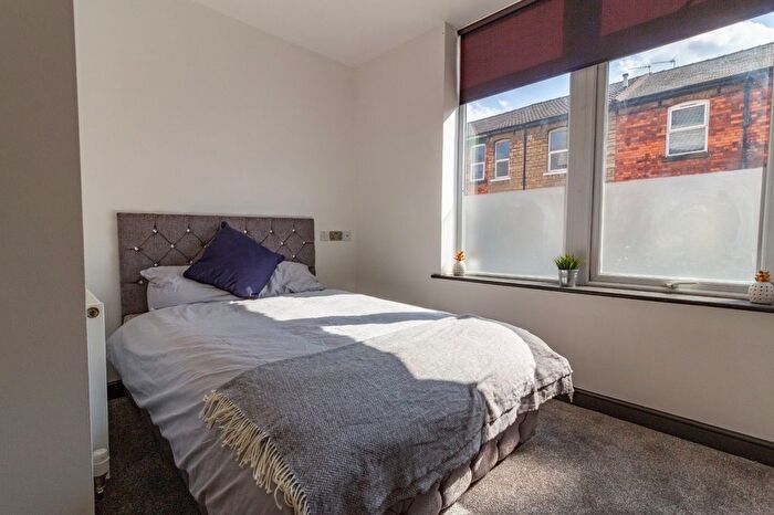 2 Bedroom Flat To Rent In Flat, The Rayner Building, - Portland Street, LN5