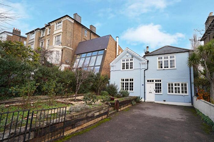 3 Bedroom Detached House For Sale In Manor Mount, Forest Hill, London, SE23