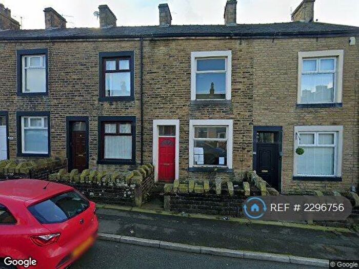 3 Bedroom Terraced House To Rent In Oak Street, Colne, BB8