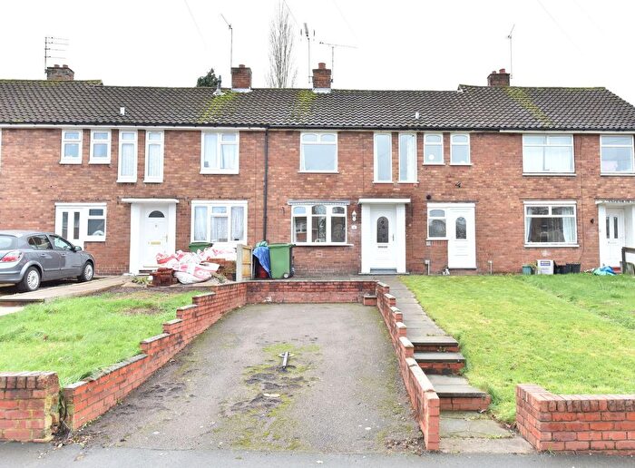 3 Bedroom Terraced House For Sale In Kingswinford, Standhills Road, DY6