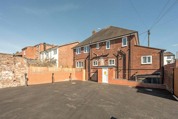 1 Bedroom Flat To Rent In High Street, Wordsley, Stourbridge, DY8