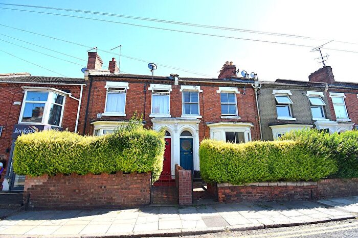 3 Bedroom Terraced House For Sale In Clare Street, Northampton, NN1