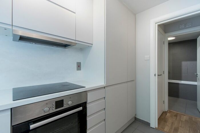 1 Bedroom Flat To Rent In Rudsworth Close, Colnbrook, Slough, SL3