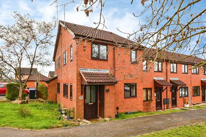 1 Bedroom End Terrace House For Sale In Hedgeway, Northampton, NN4