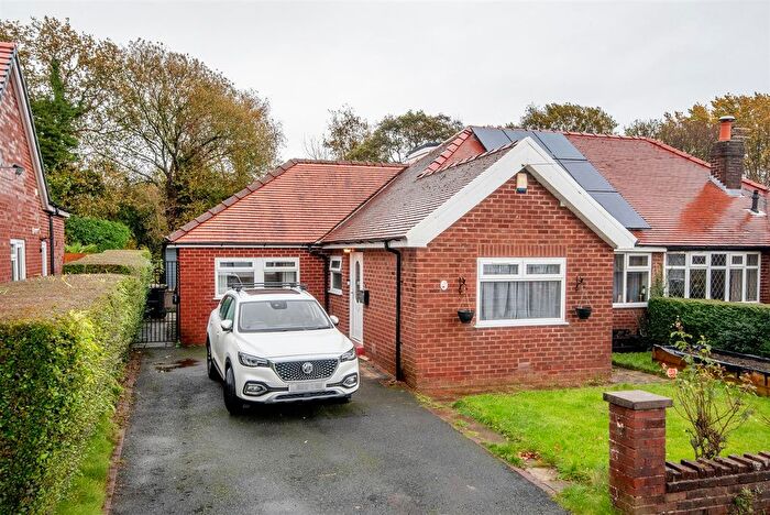 4 Bedroom Semi Detached Bungalow For Sale In Sharoe Mount Avenue, Fulwood, Preston, PR2
