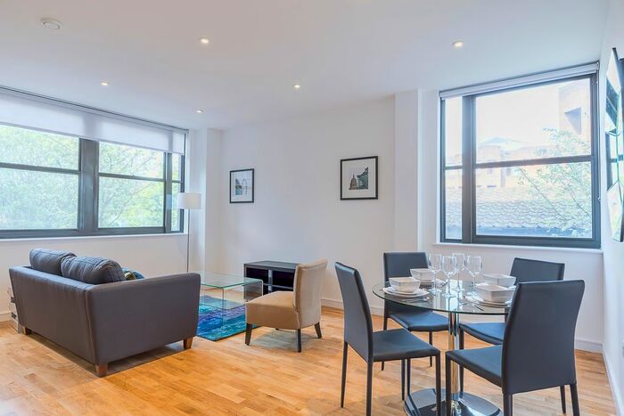 1 Bedroom Flat To Rent In Scimitar House, Eastern Road, Romford, Essex, RM1