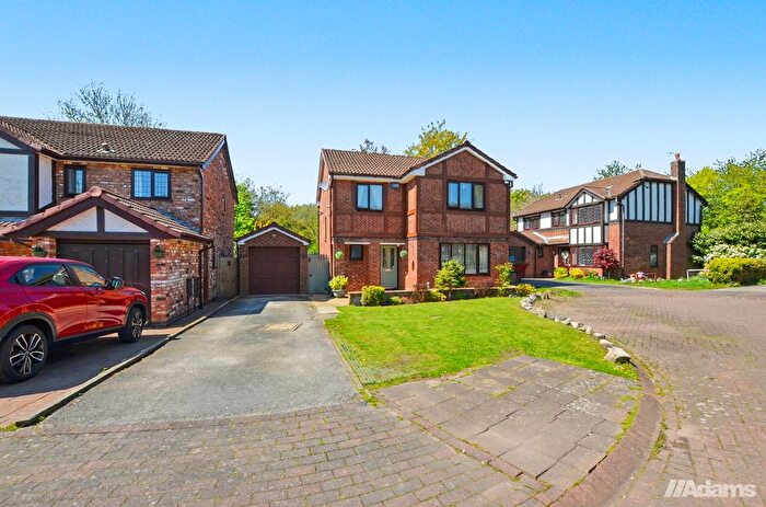 4 Bedroom Detached House For Sale In Long Spinney, Norton, WA7
