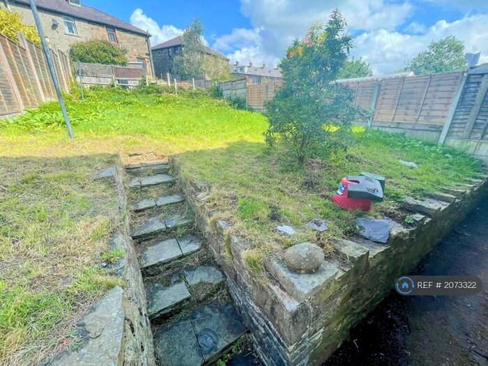 3 Bedroom SemiDetached House To Rent In Hargreaves Drive, Rossendale, BB4