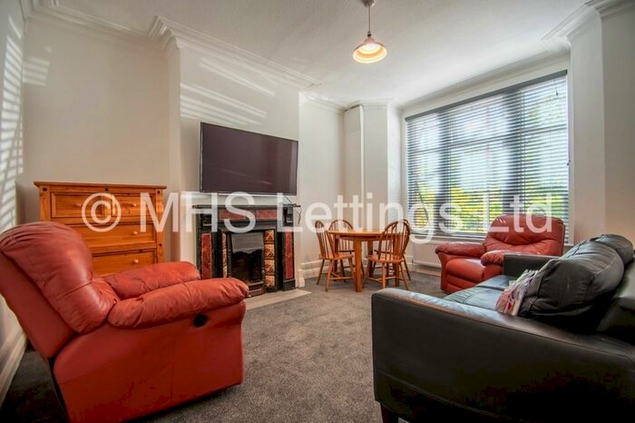 5 Bedroom Terraced House To Rent In Hanover Square, Leeds, LS3