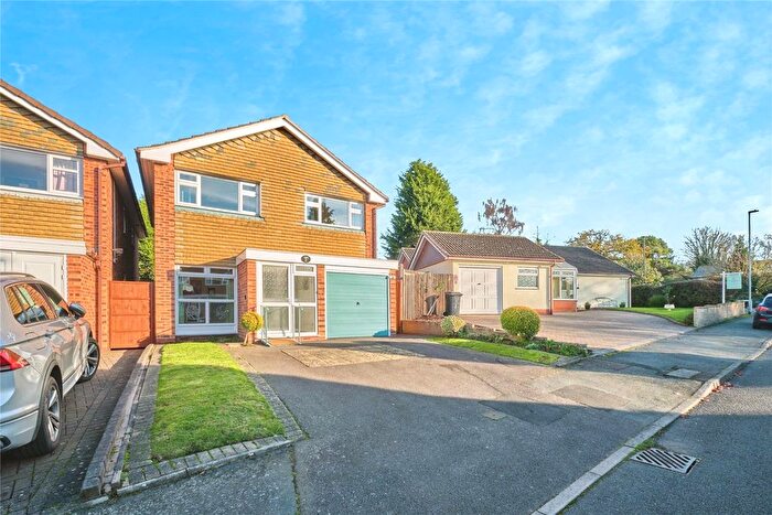 3 Bedroom Detached House For Sale In Holm View Close, Lichfield, Staffordshire, WS14