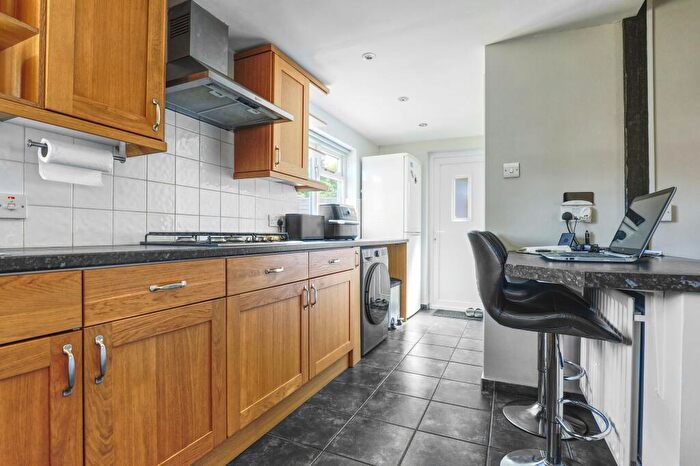2 Bedroom Bungalow For Sale In Westmill Road, Ware, SG12