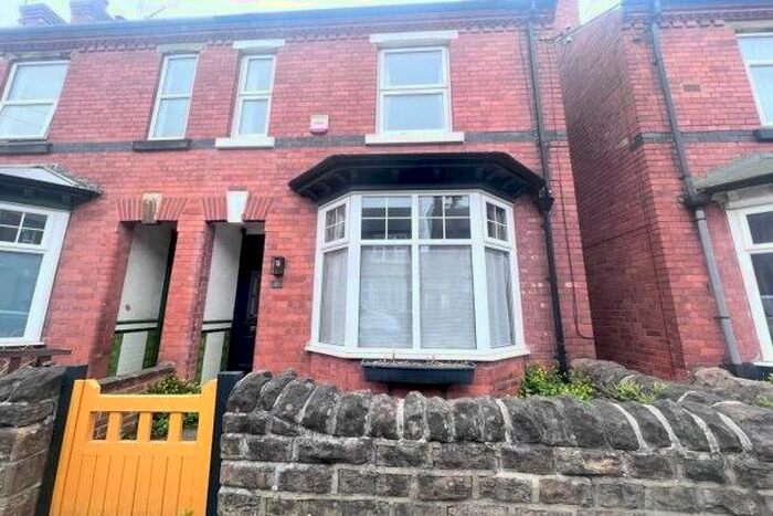 2 Bedroom Semi-Detached House To Rent In Owthorpe Grove, Nottingham, NG5