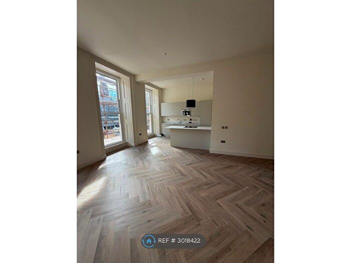 2 Bedroom Flat To Rent In Elmbank St, Glasgow, G2