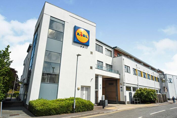 1 Bedroom Apartment To Rent In Sandford Court, Woodley, RG5