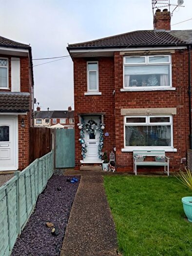 2 Bedroom End Of Terrace House To Rent In Bristol Road, Hull, HU5
