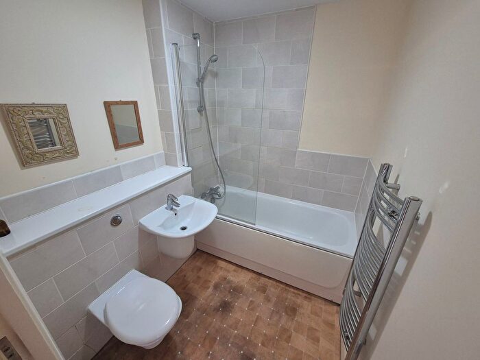 1 Bedroom Flat To Rent In Wheeleys Lane, Edgbaston, Birmingham, B15