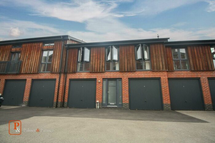 2 Bedroom Maisonette To Rent In Stable Road, Colchester, Essex, CO2