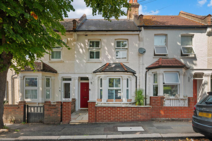 3 Bedroom Terraced House For Sale In Mellows Road, Wallington, SM6