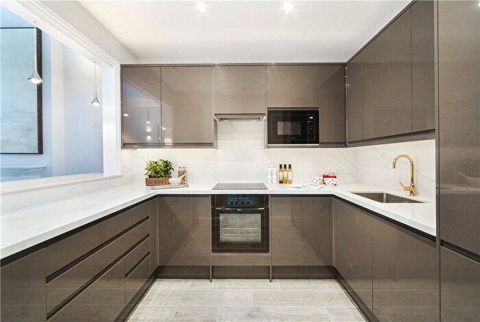 3 Bedroom Flat For Sale In Egerton Gardens, Knightsbridge, SW3