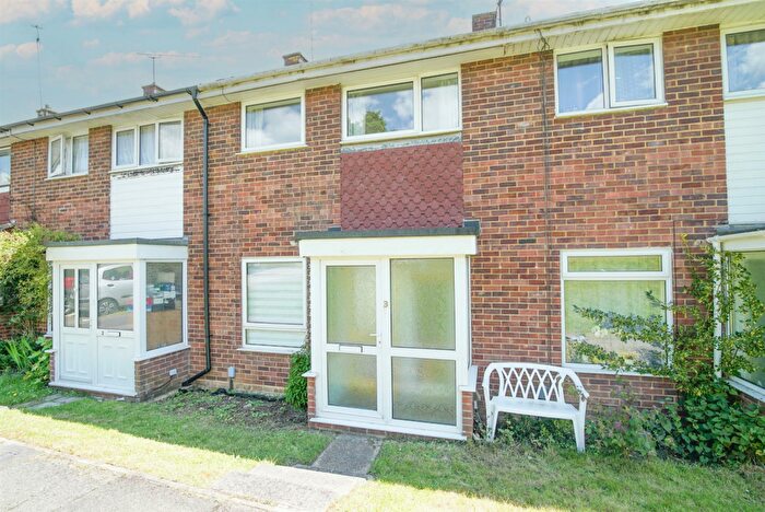 3 Bedroom Terraced House To Rent In Bowyer Close, Basingstoke, RG21