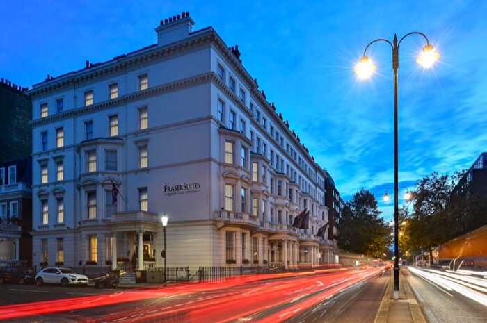 1 Bedroom Flat To Rent In Queen's Gate Gardens, London, SW7