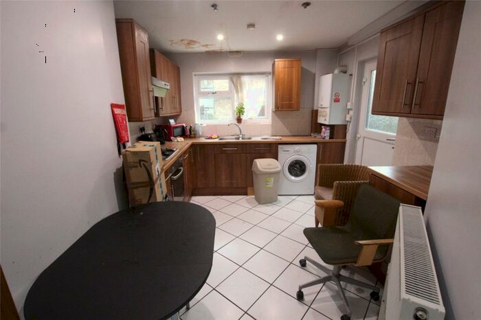 4 Bedroom Terraced House To Rent In Brookmill Road, London, SE8