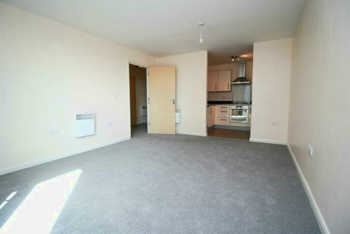 2 Bedroom Apartment To Rent In Skyline, Granville Street, B1