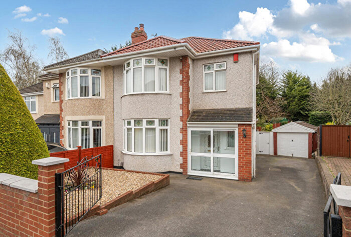 3 Bedroom Semi Detached House For Sale In Orchard Road, Kingswood, Bristol, South Gloucestershire, BS15