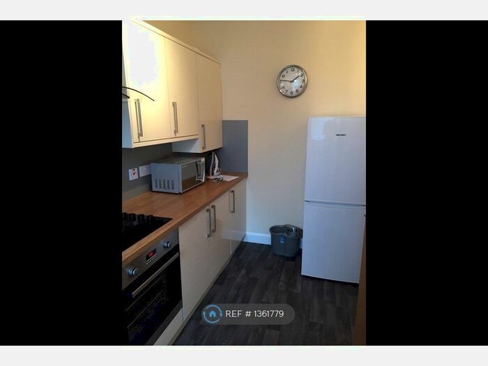 2 Bedroom Flat To Rent In King Street, Peterhead, AB42
