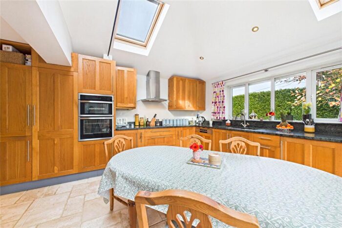 4 Bedroom Bungalow For Sale In The Strouds, Beenham, Reading, Berkshire, RG7